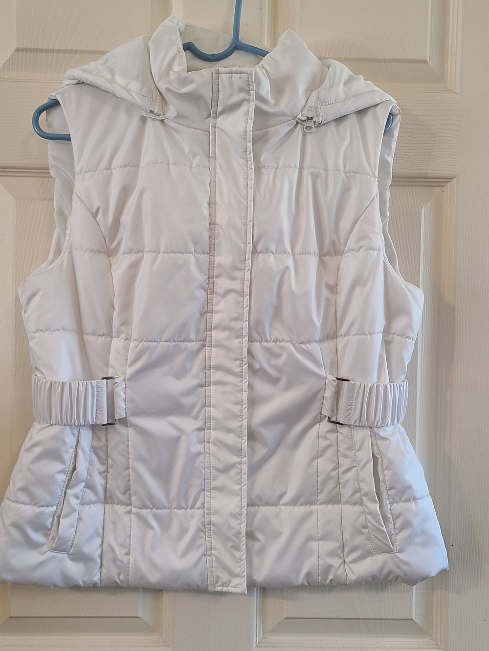 New York & Company White Quilted Hooded Puffer Vest